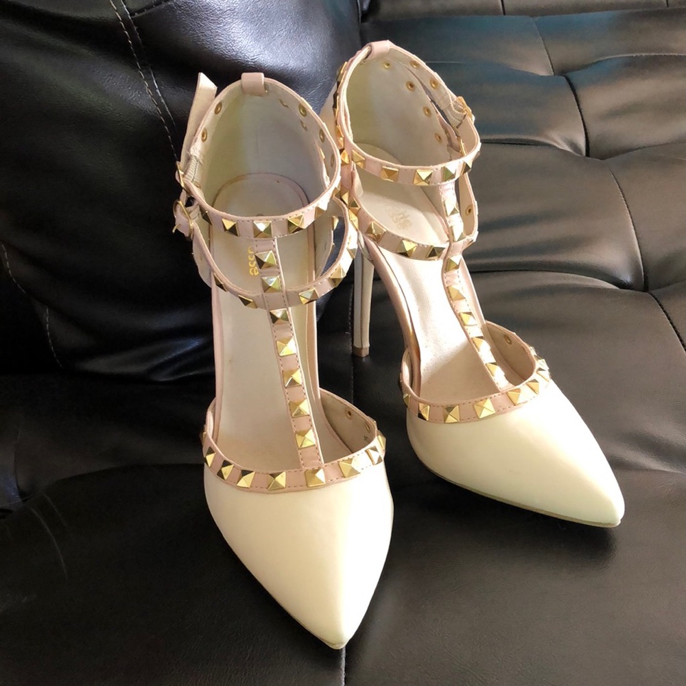 Studded Pumps